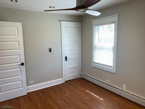 971 Virgil Avenue Ridgefield NJ 07657