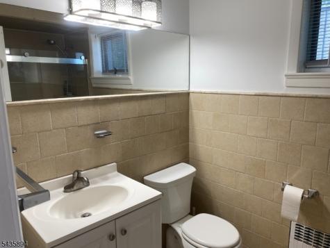 971 Virgil Avenue Ridgefield NJ 07657