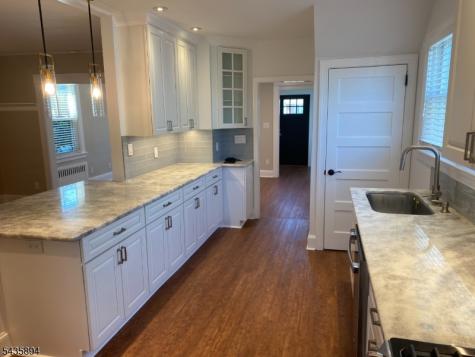 971 Virgil Avenue Ridgefield NJ 07657