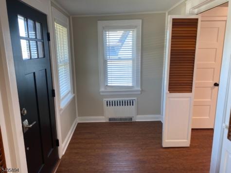 971 Virgil Avenue Ridgefield NJ 07657
