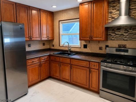 1411 Hussa Street Linden NJ 07036