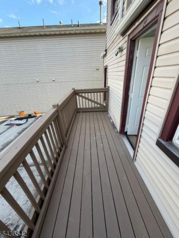 89 Oraton Newark NJ 07104