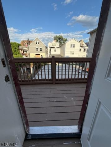 89 Oraton Newark NJ 07104