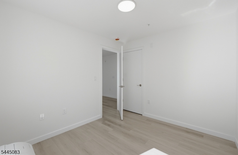 566 Springfield Avenue Newark NJ 07103