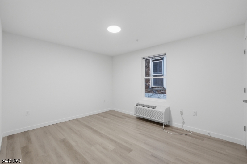 566 Springfield Avenue Newark NJ 07103