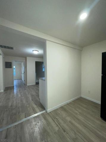 322 New Street Newark NJ 07103