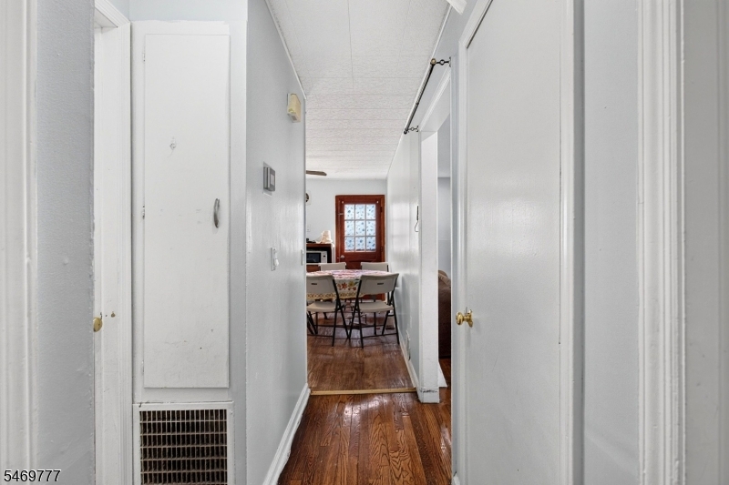 8 Kelly Street Metuchen NJ 08840