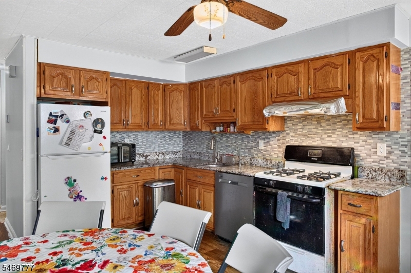 8 Kelly Street Metuchen NJ 08840