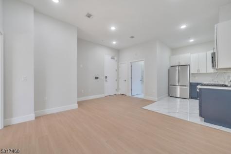 22 Bloomfield Avenue Paterson NJ 07503