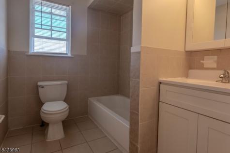 28 Triton Terrace Newark NJ 07104