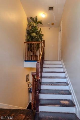 28 Triton Terrace Newark NJ 07104