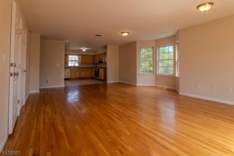 28 Triton Terrace Newark NJ 07104