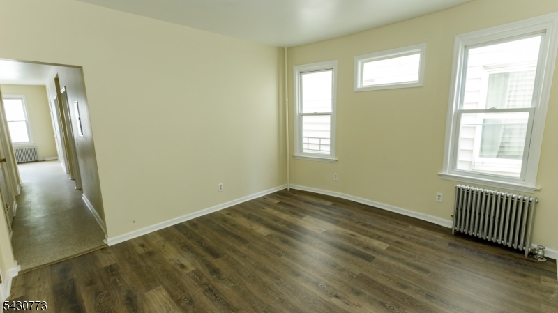 428 Avon Avenue Newark NJ 07108