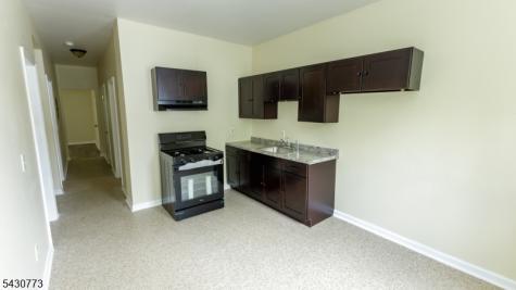 428 Avon Avenue Newark NJ 07108