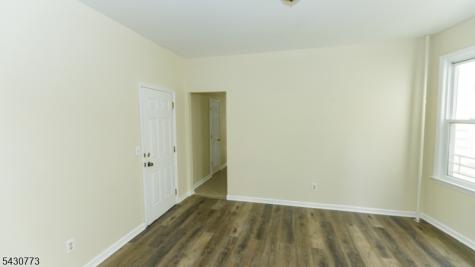 428 Avon Avenue Newark NJ 07108