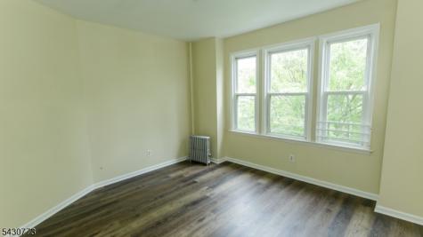 428 Avon Avenue Newark NJ 07108