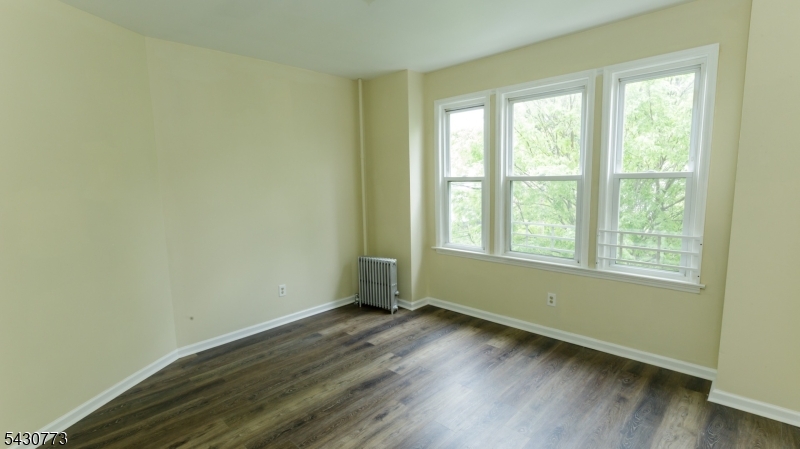 428 Avon Avenue Newark NJ 07108