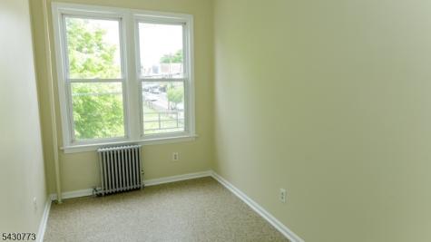 428 Avon Avenue Newark NJ 07108