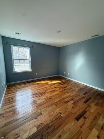 546 S Park Street Elizabeth NJ 07206