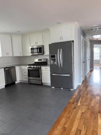 546 S Park Street Elizabeth NJ 07206