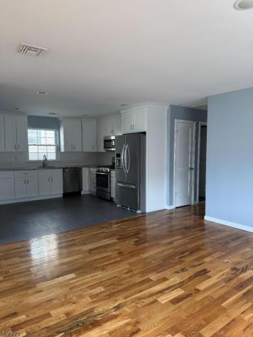 546 S Park Street Elizabeth NJ 07206