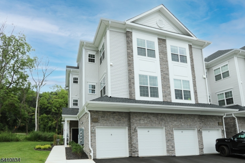 71 Veterans Way Morris Plains NJ 07950