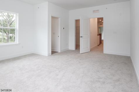 71 Veterans Way Morris Plains NJ 07950