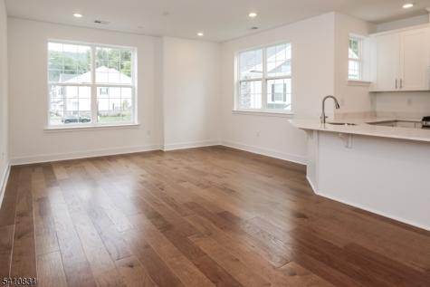 71 Veterans Way Morris Plains NJ 07950