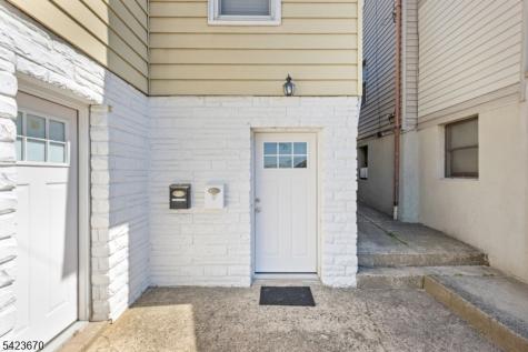 632 Chase Avenue Lyndhurst NJ 07071