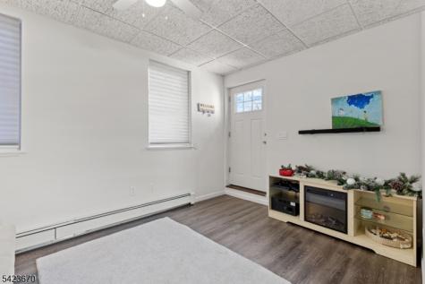 632 Chase Avenue Lyndhurst NJ 07071