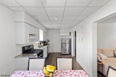 632 Chase Avenue Lyndhurst NJ 07071