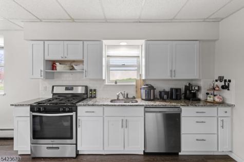 632 Chase Avenue Lyndhurst NJ 07071