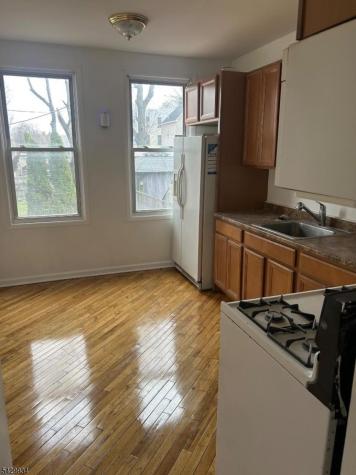 795 Summer Avenue Newark NJ 07104