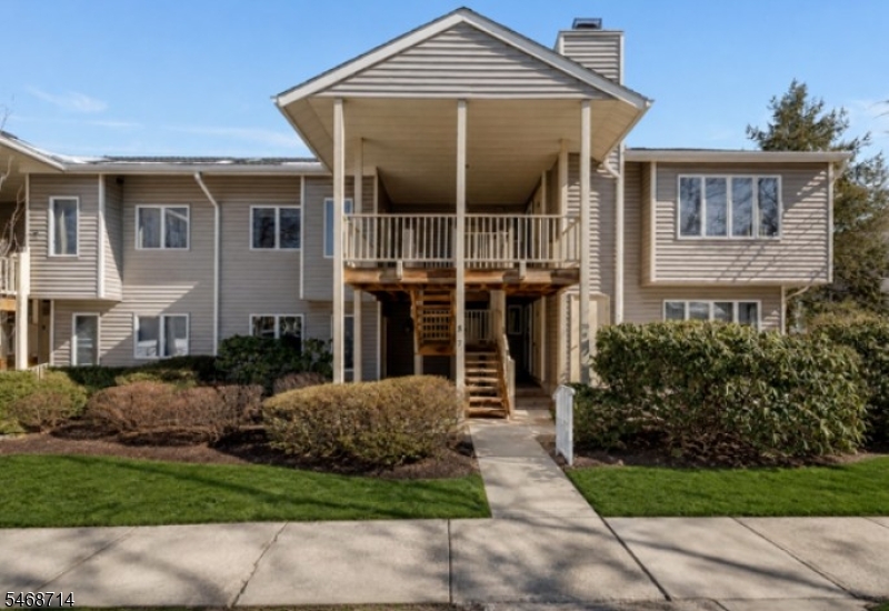 7 Westchester Terrace Clinton NJ 08801