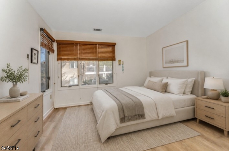 7 Westchester Terrace Clinton NJ 08801
