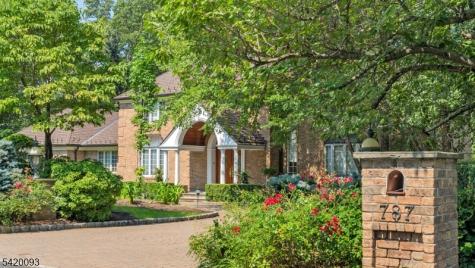 787 Peach Tree Lane Franklin Lakes NJ 07417
