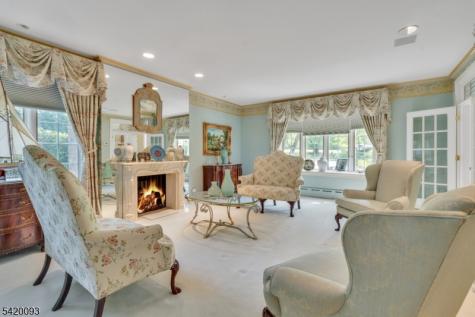 787 Peach Tree Lane Franklin Lakes NJ 07417