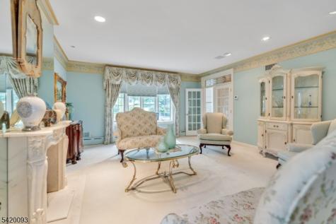 787 Peach Tree Lane Franklin Lakes NJ 07417