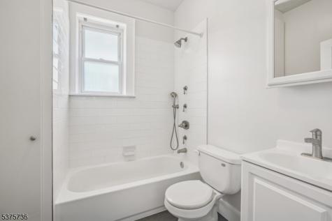 34 Main St, Apt B Millburn NJ 07041