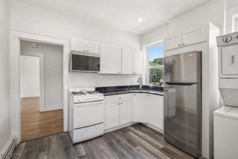 34 Main St, Apt B Millburn NJ 07041