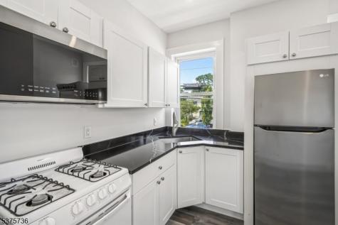34 Main St, Apt B Millburn NJ 07041