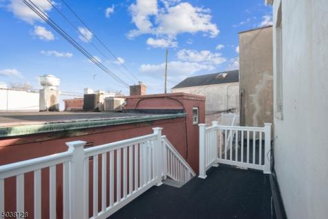 34 Main St, Apt B Millburn NJ 07041