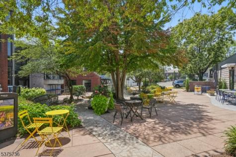 34 Main St, Apt B Millburn NJ 07041