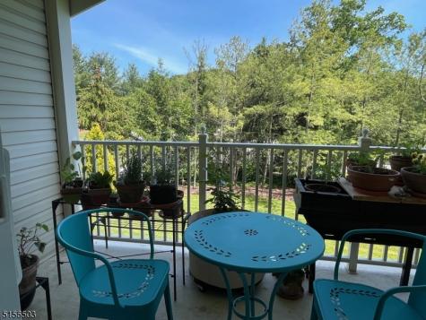 210 Edmonton Court Livingston NJ 07039