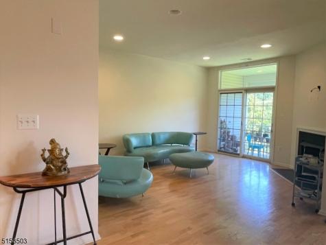 210 Edmonton Court Livingston NJ 07039