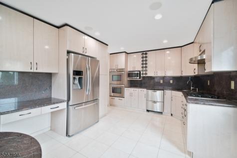 2 Millo Place Little Ferry NJ 07643