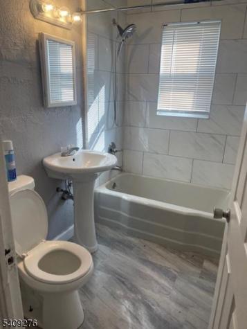 1112 Rivington Street Roselle NJ 07203