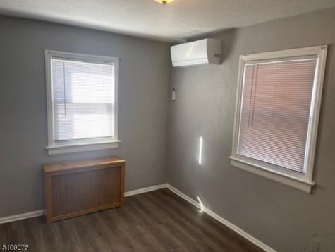 1112 Rivington Street Roselle NJ 07203