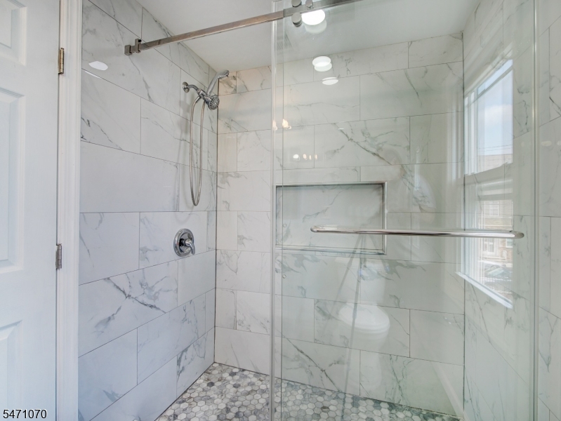 27 Honiss Street Belleville NJ 07109