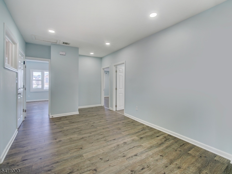 27 Honiss Street Belleville NJ 07109